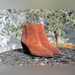 Zodiac — Robyn Ankle Boots